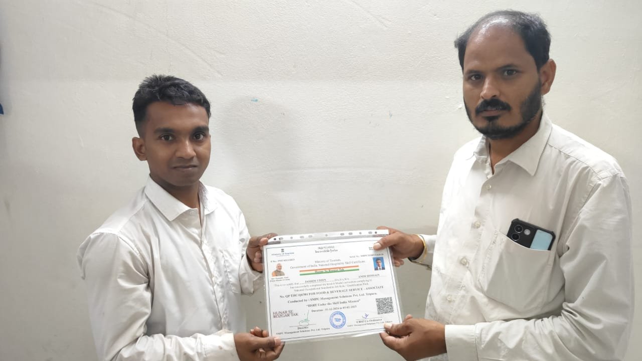 Certificate recipient Md Udin